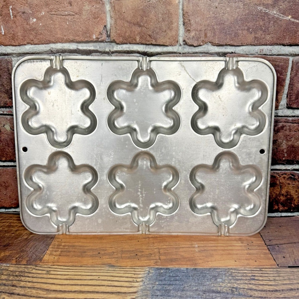 Wilton Blossom Pop‎ Cookie Treat Pan #2105-8109 (1999) Wilton Cake Pop Flower